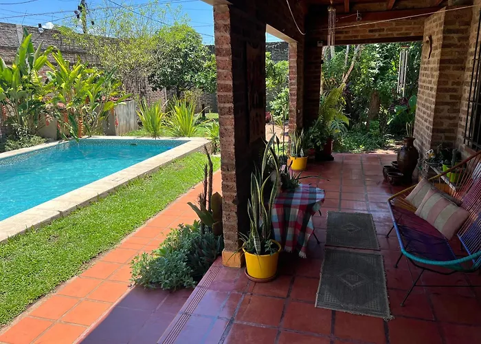 Casa Con Piscina Y Parque